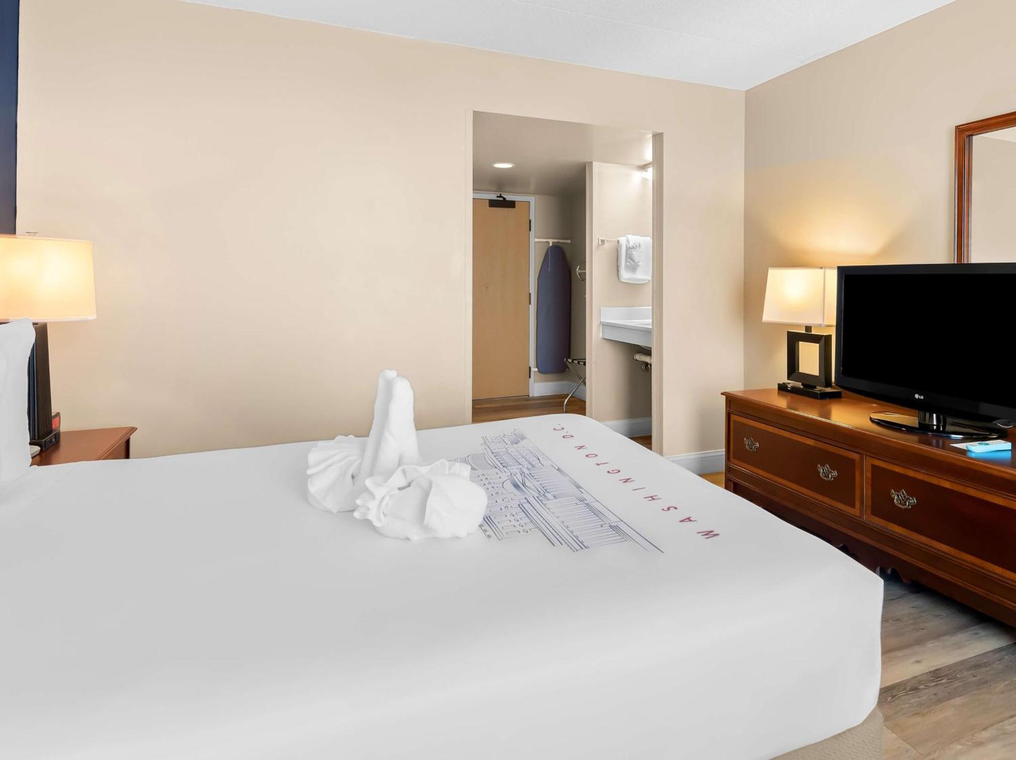 Best Western Potomac Mills Woodbridge Exterior photo