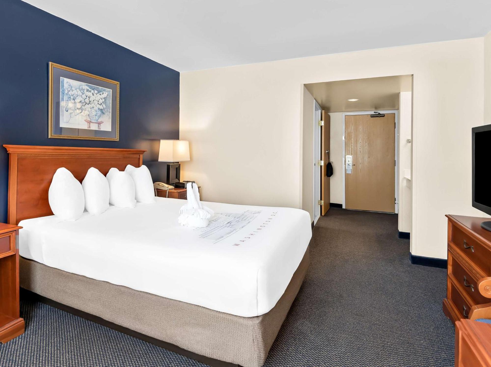 Best Western Potomac Mills Woodbridge Exterior photo